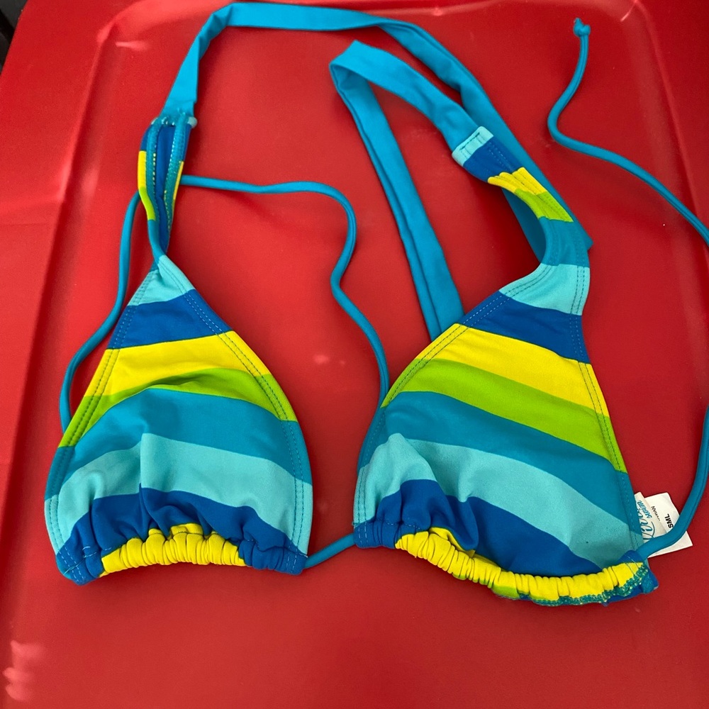 12 BATHING SUIT TOPS AND BRAS